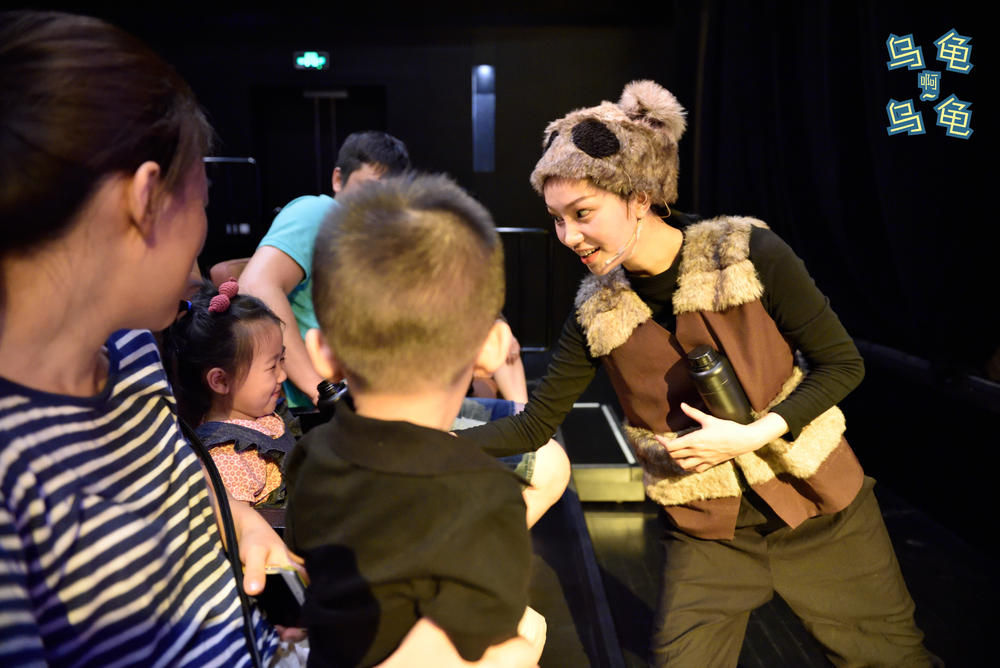 短剧与传统影视如何从“对立”走向“融合”？物通影业集团的破壁实践(图1)