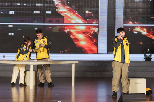 三秒一反转！微短剧《三秒预见你》引爆网络热潮(图1)