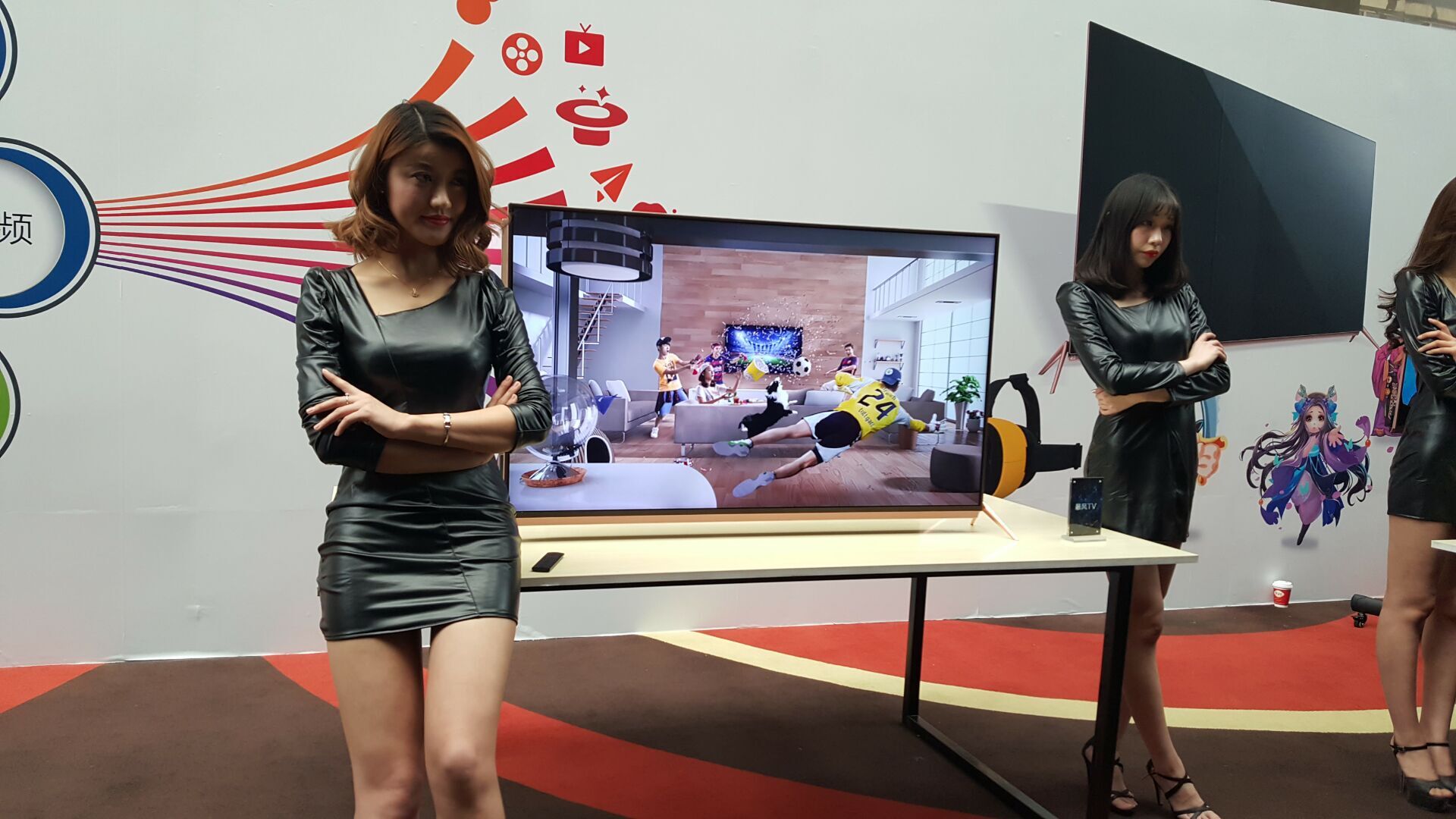 糟糕我被女忍包围了(图1)