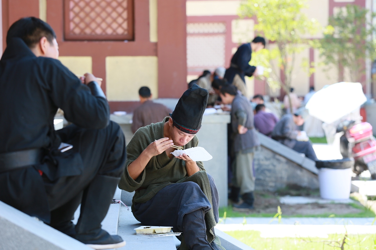 十部高密度情感微短剧推荐:跨时代共鸣必看榜单!(图1)