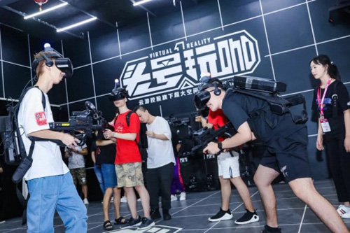 本周AI项目推荐：Astrocade、aippy、StoReel……奔赴互动娱乐新浪潮(图1)